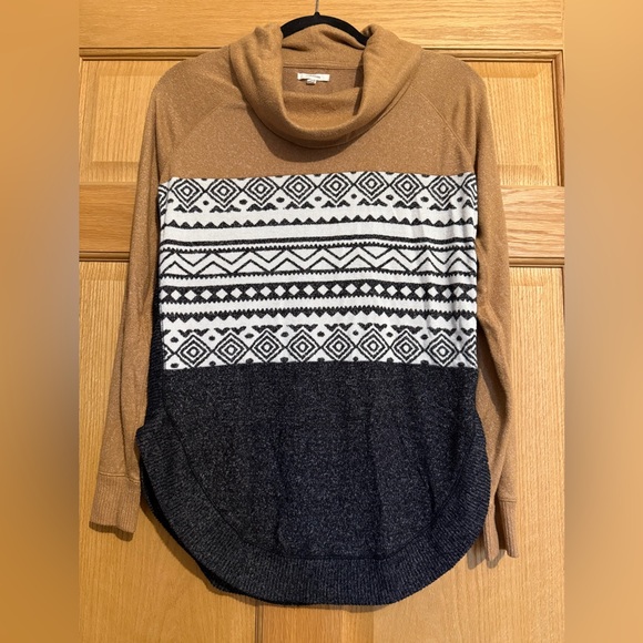 Women’s Cowl Neck Long sleeve Size X Small - Picture 1 of 3